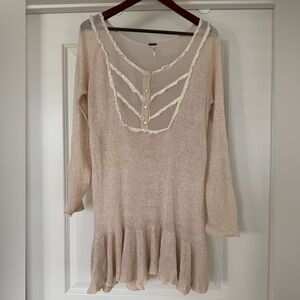 Free People FB Relaxed Beige Ruffle-y Knit Top Size L